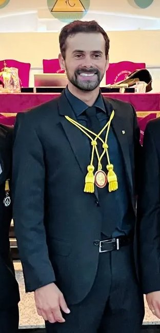 Chevalier: Gustavo Cota